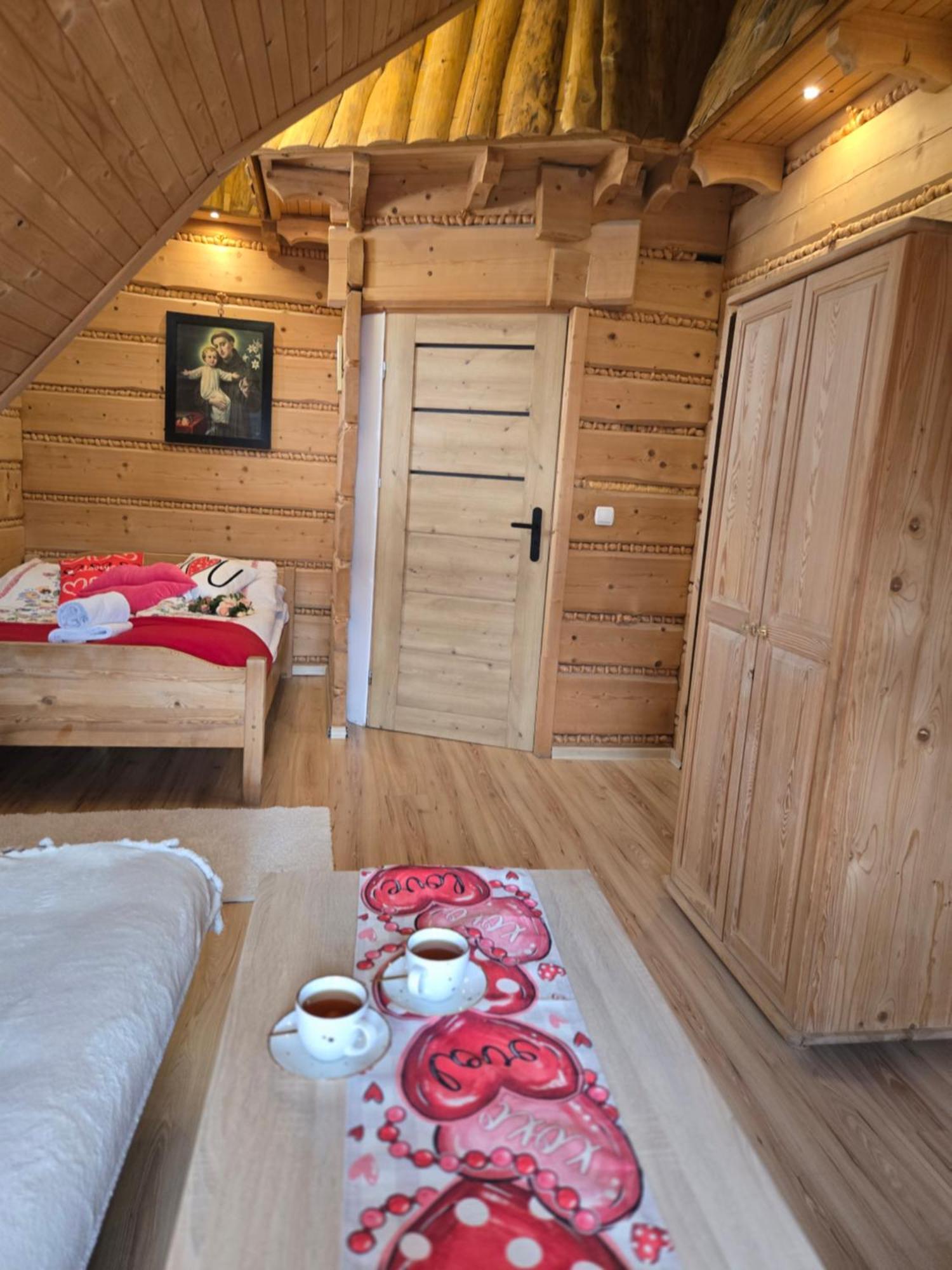 Krysztalowy Dworek ชาฟลารี ภายนอก รูปภาพ